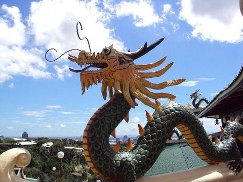 A dragon on the roof of Taoist Temple